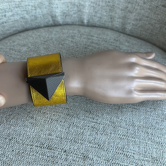 Alexandra Clancy Austin Cuff and Keychain set - Picture 2 of 10